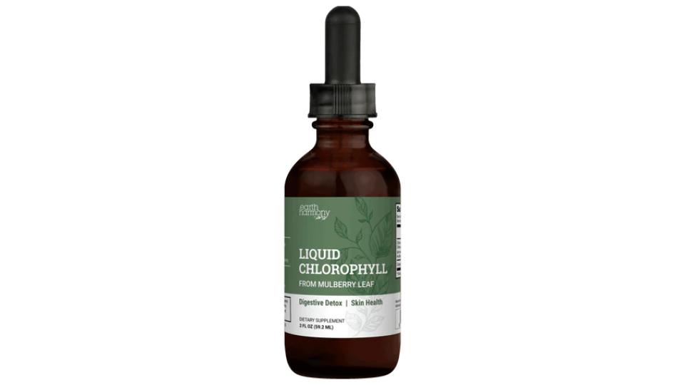 Chlorophyll is a powerful green pigment found in plants that helps convert sunlight into energy. Rich in antioxidants and anti-inflammatory properties, it supports natural detoxification, immune health, clear skin, digestion, and healthy weight management. Adding chlorophyll to your daily routine is an easy way to boost overall wellness and vitality.